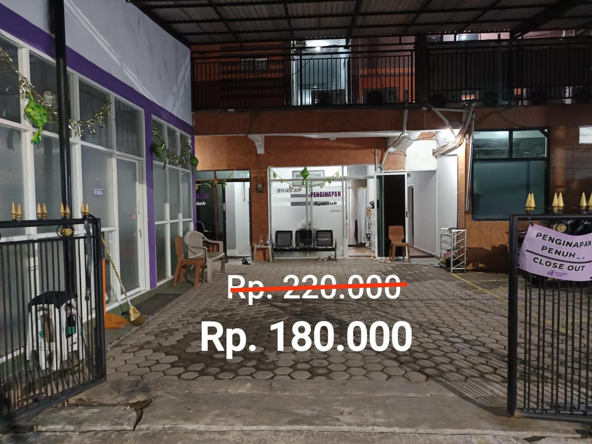 Penginapan Violet Doorz Syariah Banjarbaru Bagian luar foto